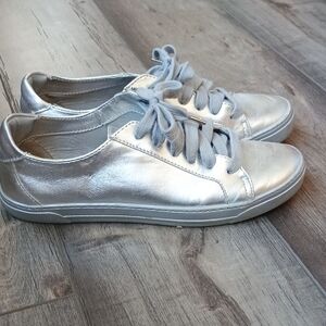 DV by Dolce Vita Metallic Silver Sneakers